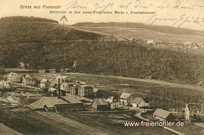 Bahnhofstr. mit Ziegelei und neuem Elektrizitätswerk, ca. 1910