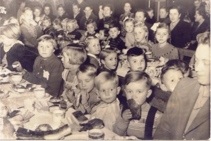 Nikolausfeier der Westfälischen Zellstoff AG, 1953