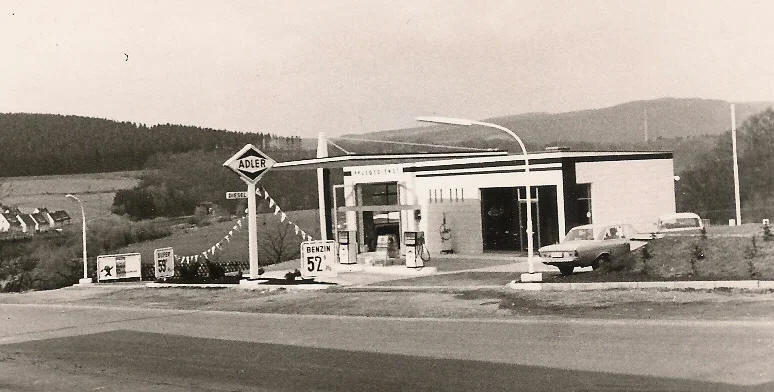 Adler-Tankstelle an der Arnsberger Straße, 1967