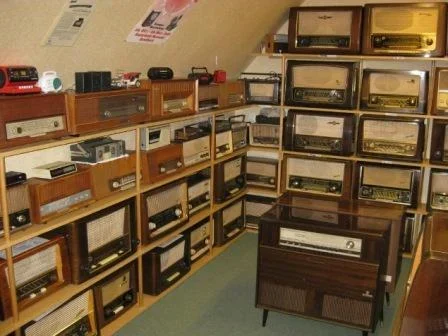 Röhrenradio-Dachbodenmuseum