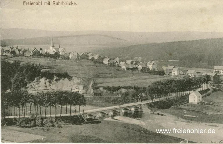 Freienohl mit Ruhrbrücke, ca. 1908