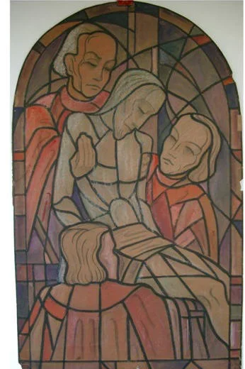 Fenster "Grablegung" in der alten Friedhofskapelle sind Arbeiten des Künstlers Martin Pautsch.