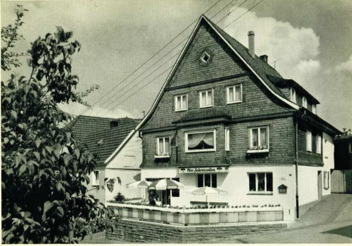 Alt - neu? - Ansichtskarte Haus Vierjahreszeiten