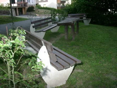 3 Parkbänke