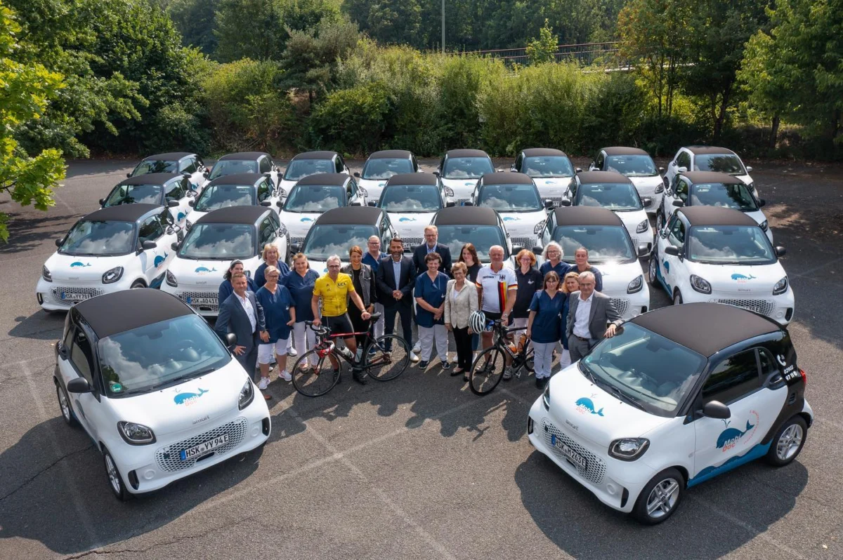 MOBIDOC SCHAFFT 30 NEUE E-AUTOS AN

