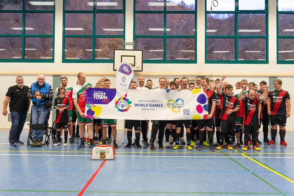 Torfabrik und Handballer der SG Ruhrtal setzen gemeinsam Zeichen für Inklusion
